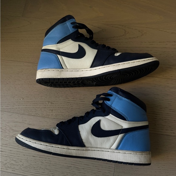 Nike air Jordan 1 high top obsidian size 11